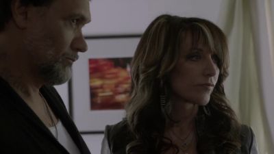 Wayne, pack her a bag. - Sons of Anarchy