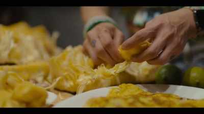 We had a really crappy rice maker,
but it was great - Street Food: USA