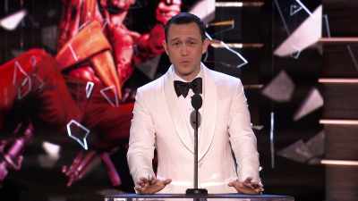 We actually just got word that
a surprise guest has stopped by. - Comedy Central Roast of Bruce Willis
