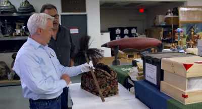 We added the handle here.
We didn't have the handle, - Adventure Thru the Walt Disney Archives