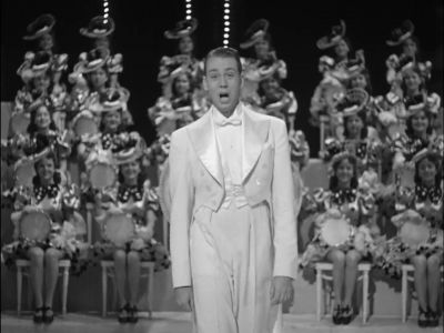We all expect some dancing When the minstrels come to town - Babes on Broadway