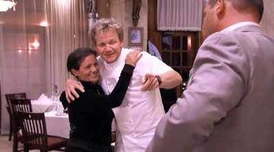 WE ALL LOVE EACH OTHER, - Kitchen Nightmares