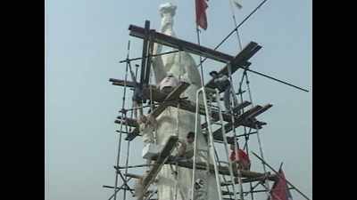 We all remember that they
raised the goddess of democracy - The Exiles