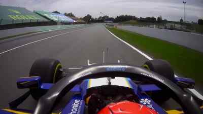 We are going to the end
on this tire. Make sure you look after it. - Formula 1: Drive to Survive