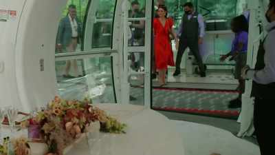We are gonna have lunch
literally in the sky. - The Real Housewives of Dubai