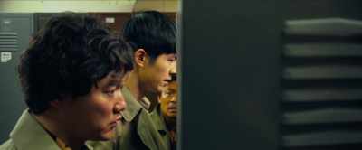 We are in the women's changing room! - Detective Chinatown 2