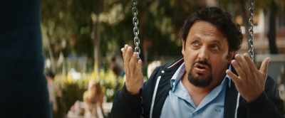 - We are not children.
- I understand. I was talking about small children… - Da grandi