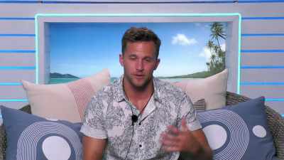 WE ARE ON "LOVE ISLAND." - Love Island