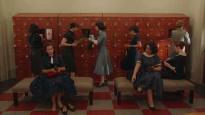 -We are on our feet all day.
-You'll learn. - The Marvelous Mrs. Maisel