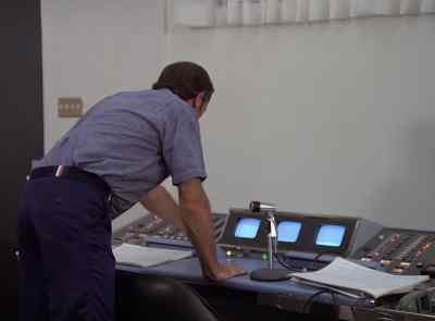 We are ready. - The Six Million Dollar Man