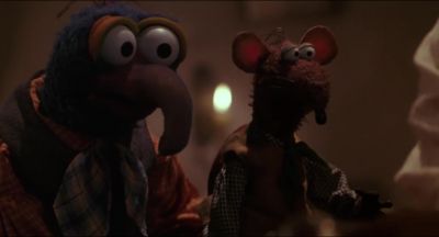 We are standing in a room with a dead guy - Muppet Treasure Island