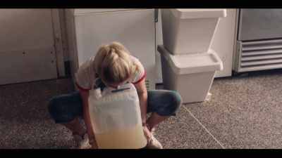 ♪ We are young ♪ - Derry Girls