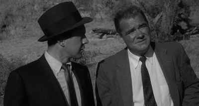 We better get up there
after him, Lieutenant? - Monster on the Campus