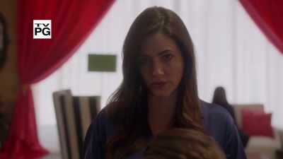 We both want to catch
Mitzi's killer? - Cut, Color, Murder