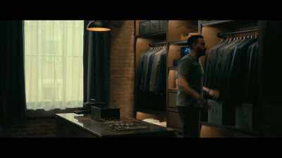 - We can get you something.
- I don't even own a black suit! - The Fall of the House of Usher