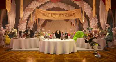 ♪ We can make it if we try ♪ - Hotel Transylvania: Transformania