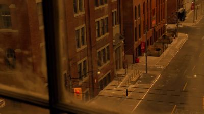 We can watch from here. - The Strain