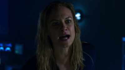 We cannot let these sharks
leave this complex. - Deep Blue Sea 2
