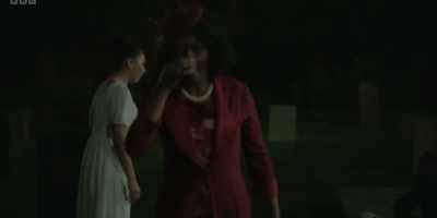 We can't just leave him!
Mother, she has to go back inside. - The Pact