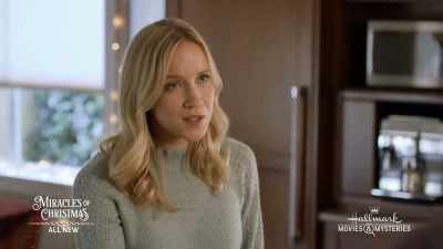 We can't let her decorate
that whole Christmas tree - Time for Them to Come Home for Christmas
