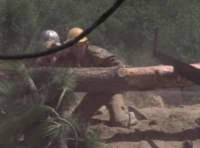 We can't wait around here,
we gotta get out. Come on. - The A-Team
