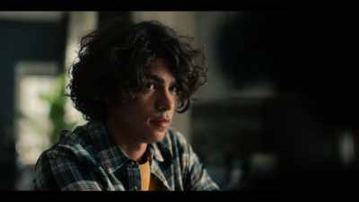 We could ask dead guy where Hannah is.
We need a Ouija board. - The Imperfects