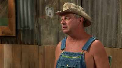 We did our measurement
calculated by the weight, - Moonshiners: Master Distiller