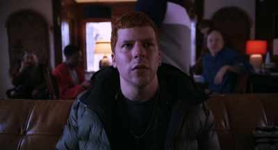 - We didn't bring you
anything. I'm sorry.
- [indistinct] - Manodrome