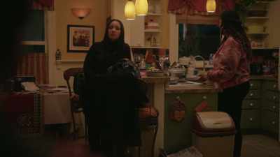 We didn't get a chance for
a formal introduction yet, - Blindspotting