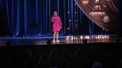 We didn't have oat milk, or almond milk, - Amy Schumer: Emergency Contact