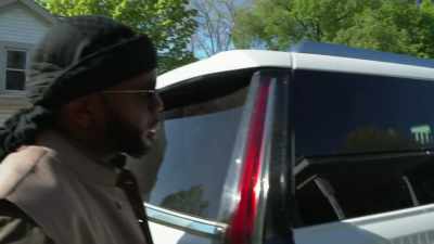 We didn't iron this out and
then he didn't sleep here - Inmate to Roommate
