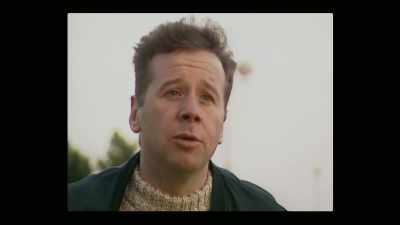 We didn't sit around a board
and say, - Simple Minds: Everything is Possible