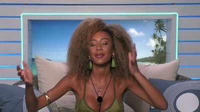 WE DIDN'T TRY TO FORCE A
CONVERSATION, AND WE WERE JUST - Love Island