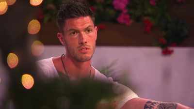 We don't go snaking each
other out, it's not nice, - Love Island