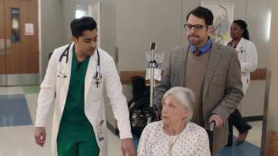 - We don't know that it's cancer yet.
- Yeah, right. - The Resident