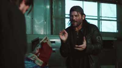 We don't need to underestimate
you, do we, Billy? - Death Kiss