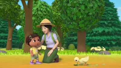 We don't want to touch the animals
in nature. - CoComelon Lane