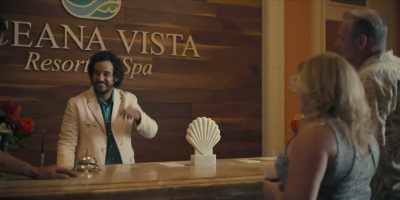 We had Edwin, a glass
cutter from Honduras - The Resort