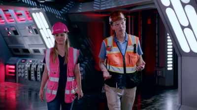 We end up stuck
on this Star Destroyer, - Star Wars: Galaxy's Edge - Adventure Awaits