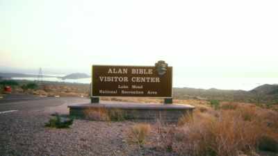 - We ended up getting
stuck at Lake Mead - Shadow of a Wheel