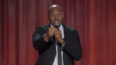 ♪ We fall down ♪ - Marlon Wayans Presents: The Headliners