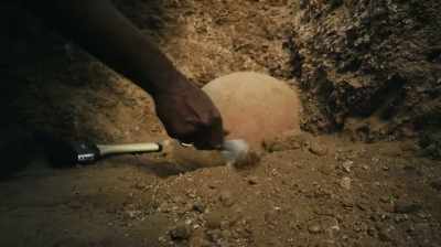 We found some pottery shells
and some almost complete pots. - Lost Kingdom of the Black Pharaohs