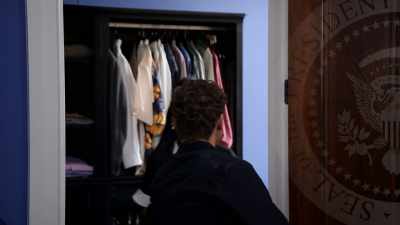 - We get punished.
- Sir, I'm gonna have to-- - Tyler Perry's The Oval