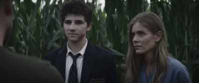 - We go back.
- Oh, my days. Are you lot serious? - Escape the Field