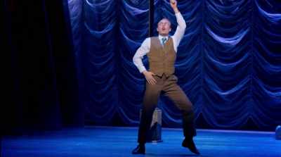 We go one, two, three, four.
Go one, two... - Funny Girl