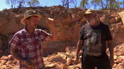 We got a nice slip
in the hill over there, - Outback Opal Hunters