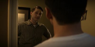 We got a seance, right now. - The Right Stuff