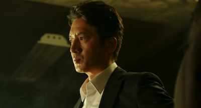 We got a tip that his brother's ship - Hitman: Agent Jun