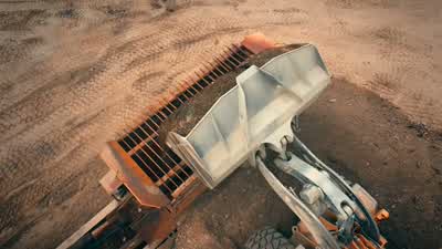 We got dirt, baby. - Gold Rush