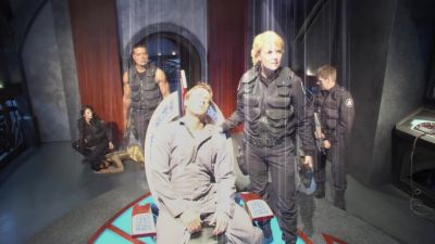 We got to go. - Stargate SG-1